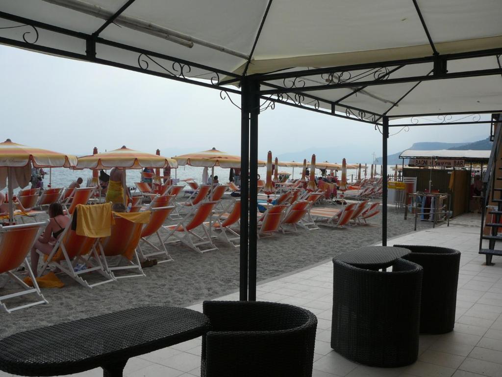 Residence Il Gabbiano Вариготи Екстериор снимка